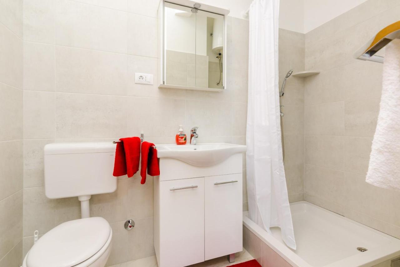 Guest House Villa Nina 믈리니 객실 사진